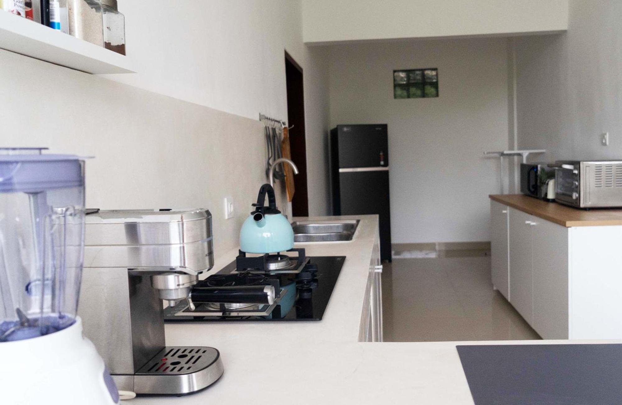 Shortcut Breeze Guest House Canggu  Luaran gambar